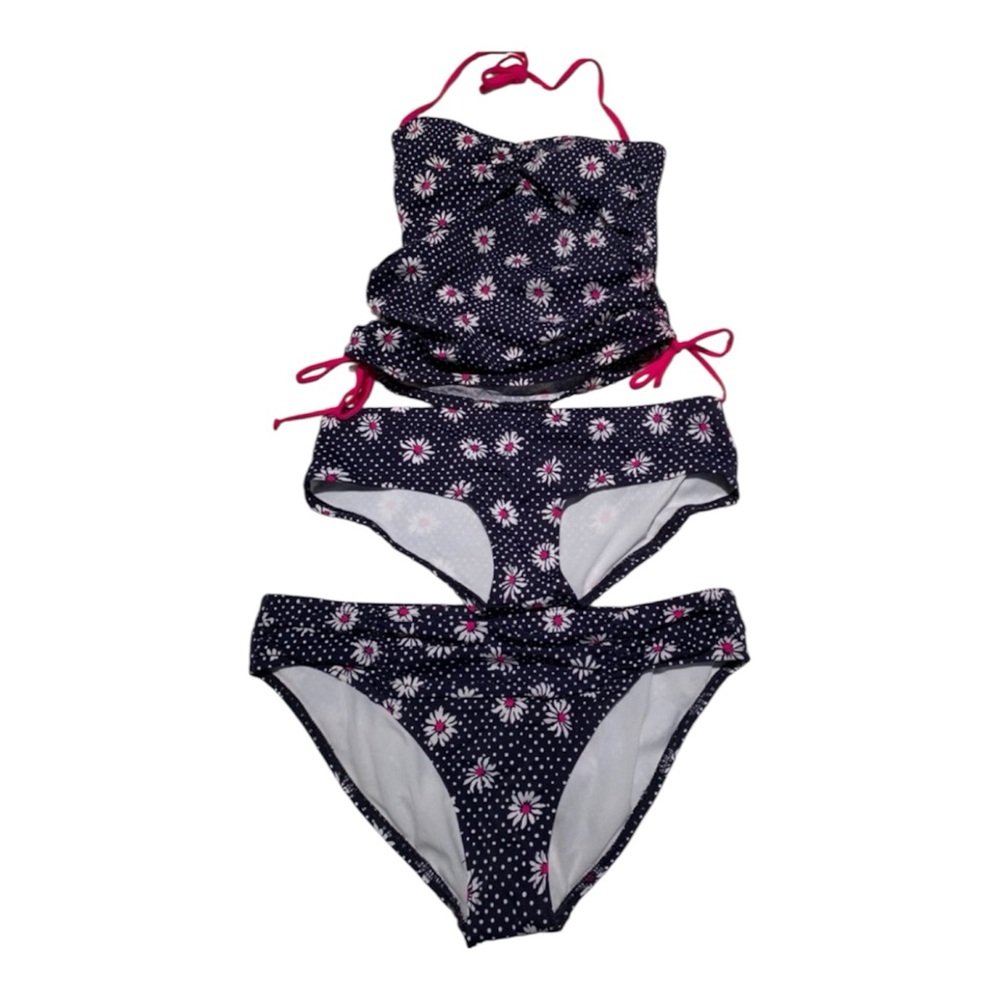 Delia’s Swim Lot!!